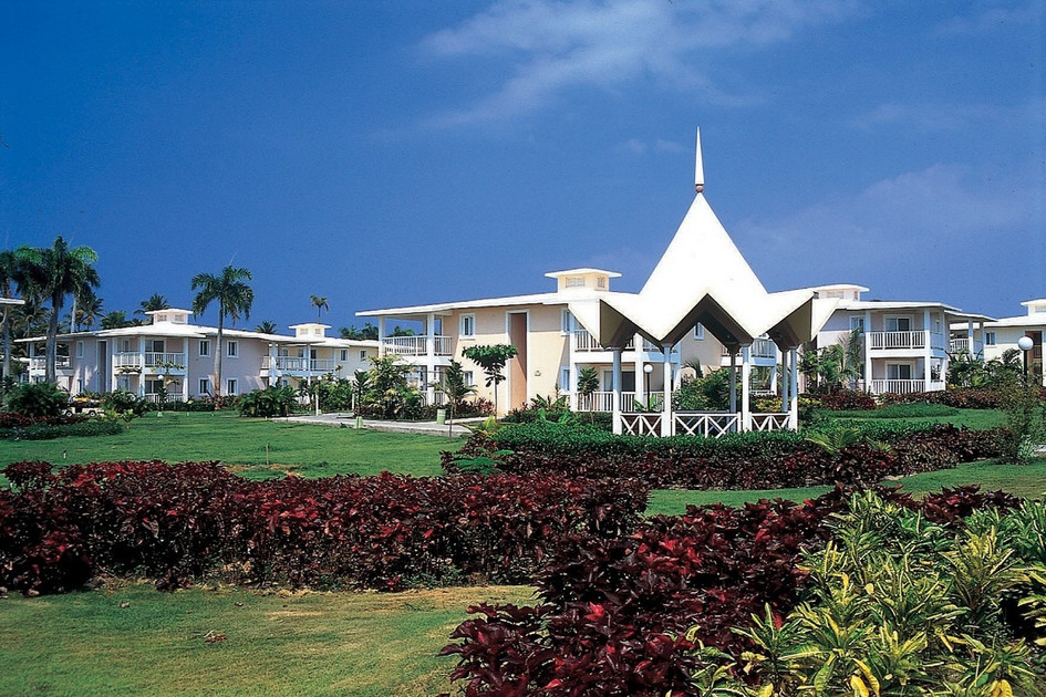 Playabachata Spa Resort