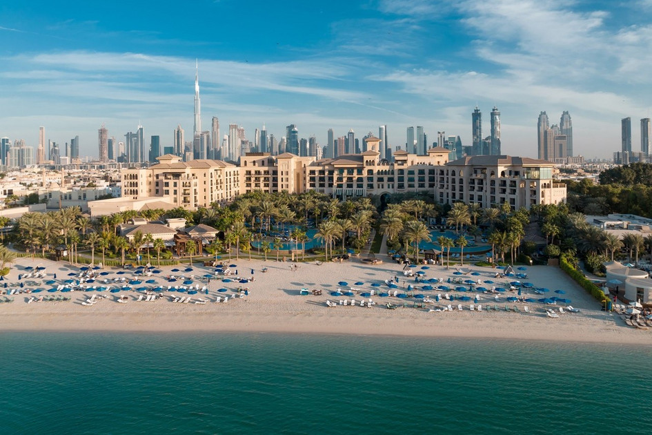 Four Seasons Dubai at Jumeirah Beach