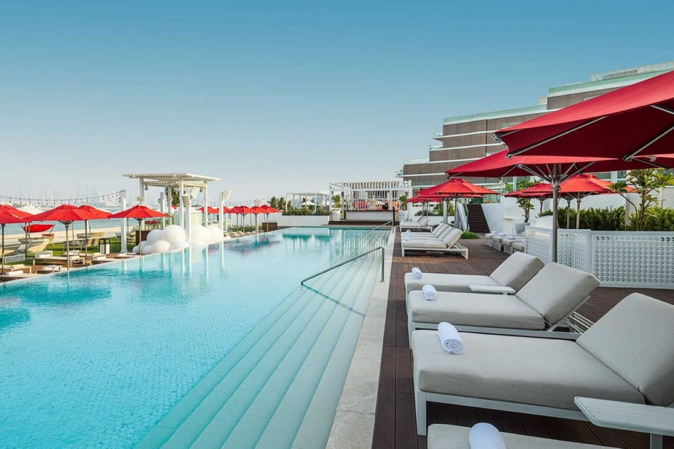 Th8 Palm Dubai Beach Resort Vignette Collection