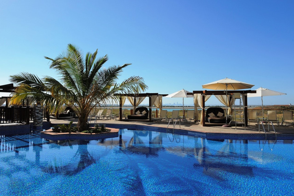 Yas Plaza Mangroves by IHG