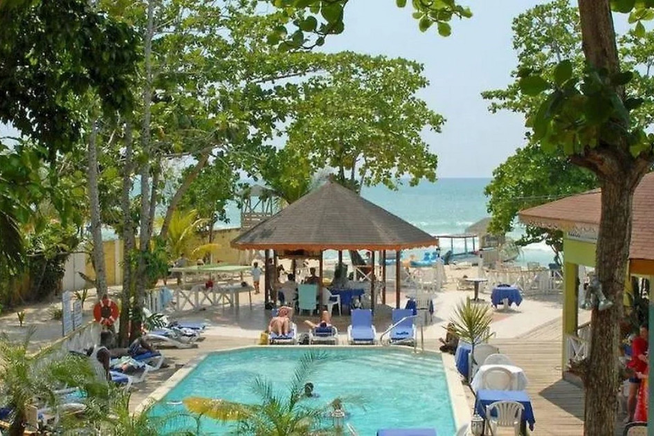 Merrils Beach Resort III