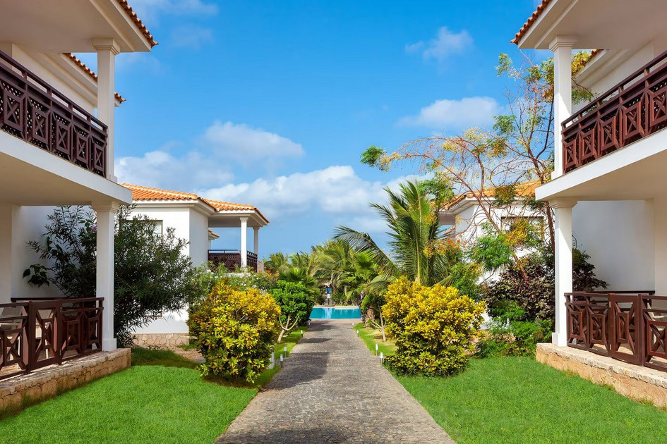 Melia Tortuga Beach Resort & Spa