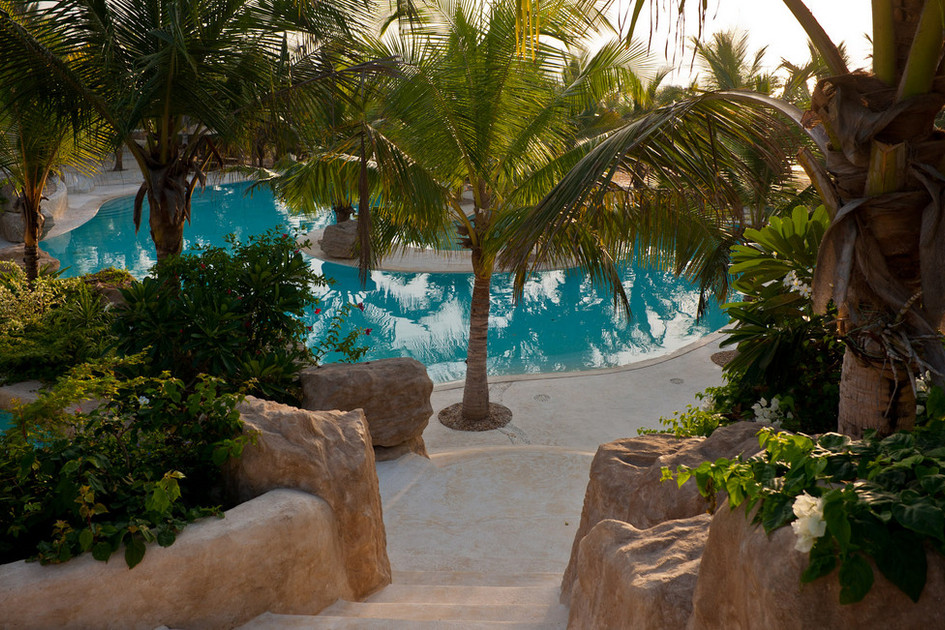 Kena-Swahili-Beach-bazen-14275