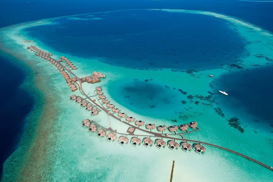 Constance Halaveli Resort