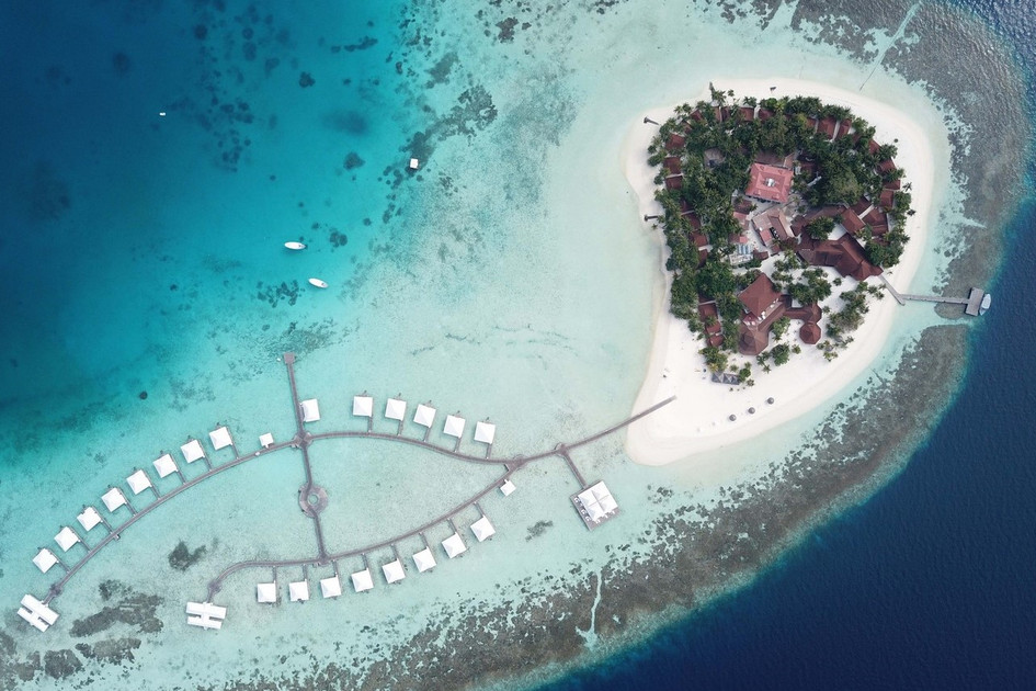 Diamonds Athuruga Beach & Water Villas