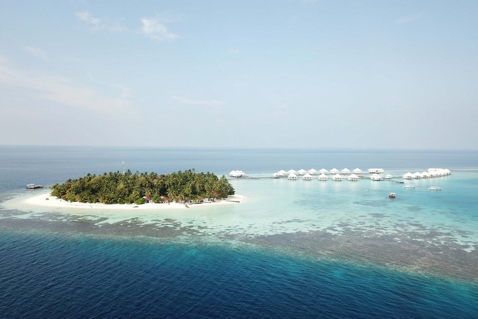 Diamonds Athuruga Beach & Water Villas