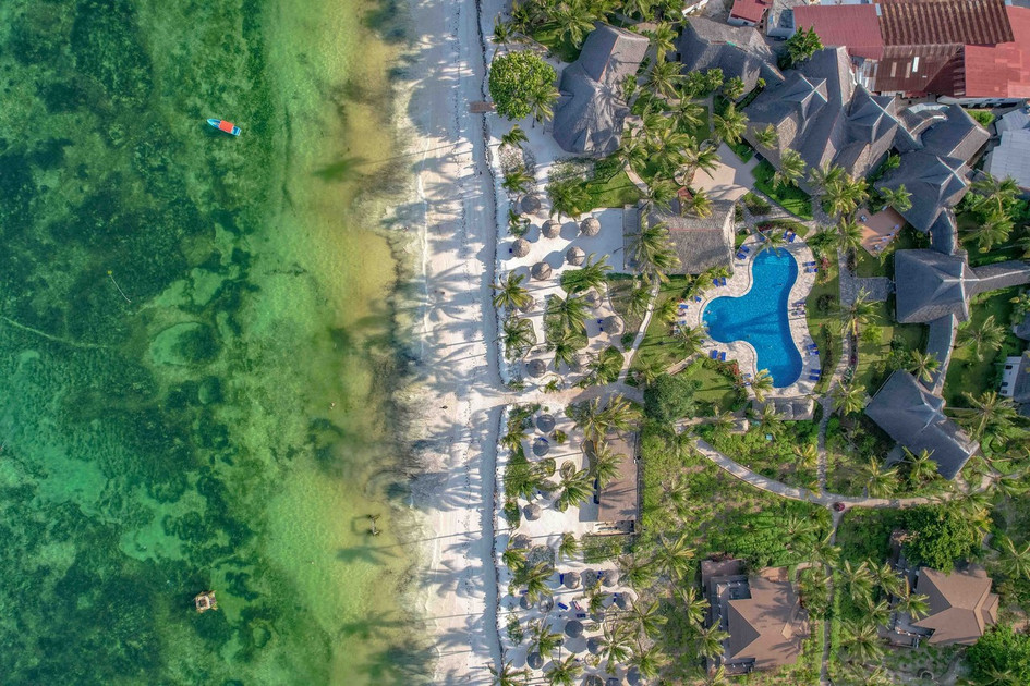 Breezes Beach Club & Spa