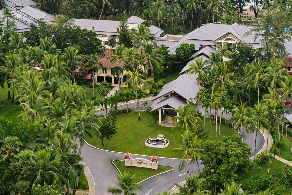 Dusit Thani Laguna Phuket Resort