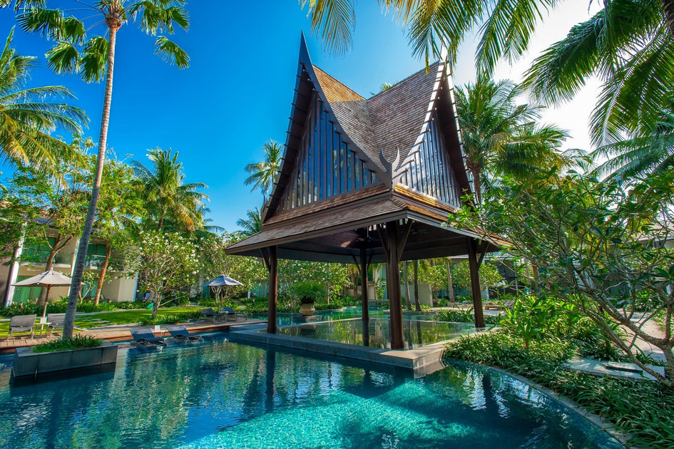 Twinpalms Surin Phuket Resort