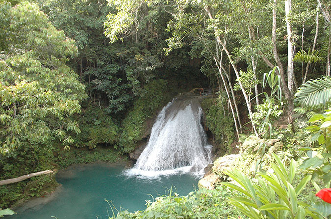 Jamajka - jezírko Blue Hole