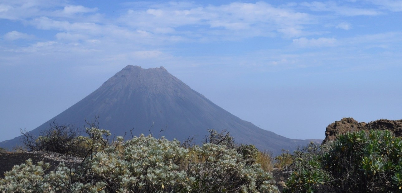 Kapverdské ostrovy - sopka na ostrově Fogo