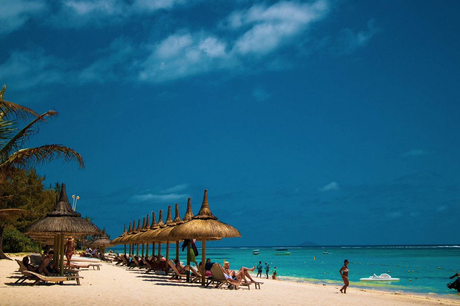 Crystals Beach Resort Belle Mare