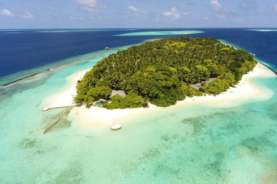 Royal Island Resort and Spa