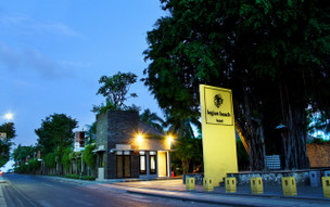 Legian Beach Hotel