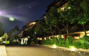 Legian Beach Hotel