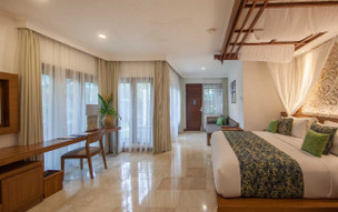 Legian Beach Hotel