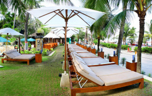 Legian Beach Hotel