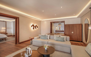 Paradis Beachcomber Golf Resort and Spa