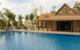 Crystals Beach Resort Belle Mare