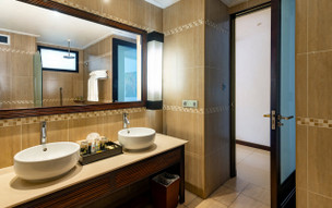 DoubleTree Resort & Spa by Hilton Seychelles - Allamanda