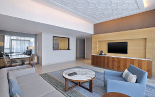 Double Tree by Hilton Dubai - Jumeirah Beach