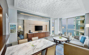 Double Tree by Hilton Dubai - Jumeirah Beach