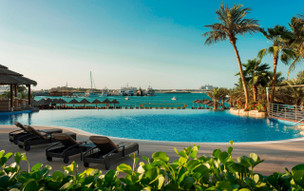 Le Méridien Mina Seyahi Beach Resort & Waterpark