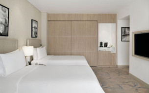 JW Marriott Hotel Marina