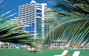 Le Méridien Al Aqah Beach Resort