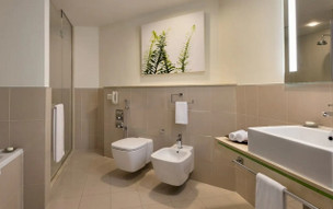 Traders Qaryat Al Beri, Abu Dhabi