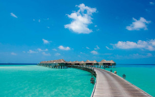 Constance Halaveli Resort