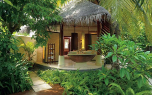 Constance Halaveli Resort