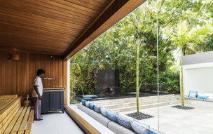 One and Only Reethi Rah