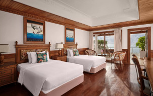 Villa Park Sun Island