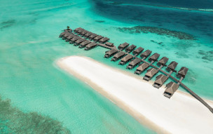 Constance Moofushi Resort