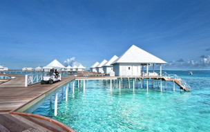 Diamonds Thudufushi Beach & Water Villas