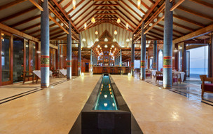 Furaveri Island Resort & Spa