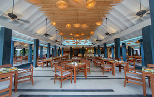 Furaveri Island Resort & Spa