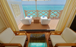 Angaga Island Resort