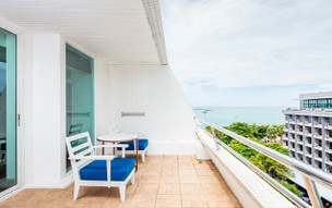 A-One The Royal Cruise Hotel