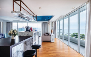 A-One The Royal Cruise Hotel