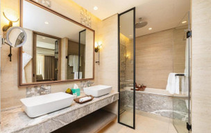 Maradiva Villas Resort and Spa