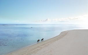 Dinarobin Beachcomber Golf Resort and Spa