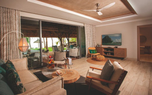 Paradis Beachcomber Golf Resort and Spa