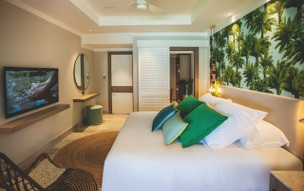 Paradis Beachcomber Golf Resort and Spa