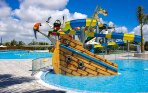 Crystals Beach Resort Belle Mare