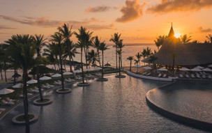 LUX* Belle Mare Plage