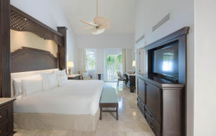 Royal Hideaway Playacar