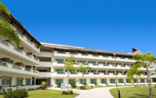 BlueBay Grand Esmeralda