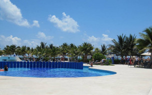 BlueBay Grand Esmeralda
